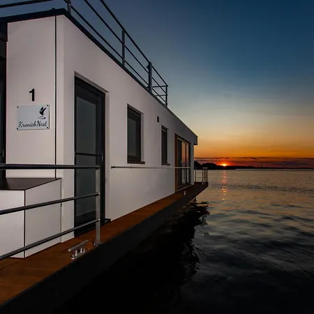 Kranichnest Uferhaus - Schwimmhaus Am Bodden Ostsee Vakantiehuis *