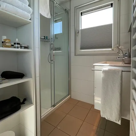 Vakantiehuis Kranichnest Uferhaus - Schwimmhaus Am Bodden Ostsee
